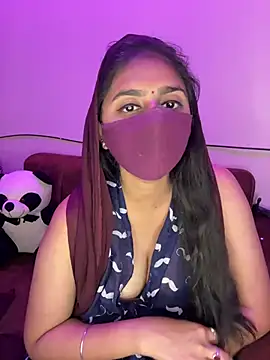 Dishasarmaa05 online show from 17, 3, 2025