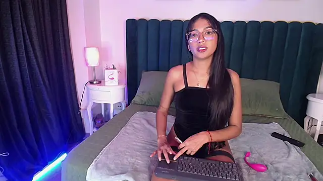 Snapshot of Tyla_Ks chatting on 27, 2, 2025 Tyla Ks online show from 27, 2, 2025