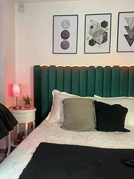 Snapshot of Tyla_Ks chatting on 10, 3, 2025 Tyla Ks online show from 10, 3, 2025