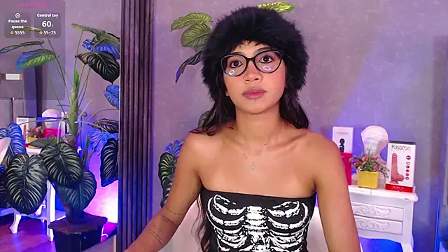 Snapshot of Tyla_Ks chatting on 6, 2, 2026 Tyla Ks online show from 6, 2, 2026