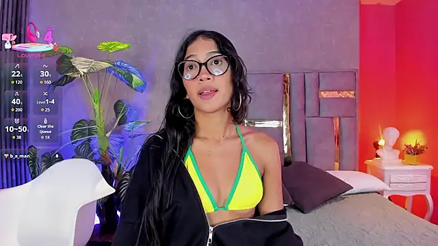 Snapshot of Tyla_Ks chatting on 6, 3, 2026 Tyla Ks online show from 6, 3, 2026