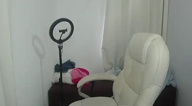 Snapshot of Mature_2025 chatting on 1, 3, 2025 Mature 2025 online show from 1, 3, 2025