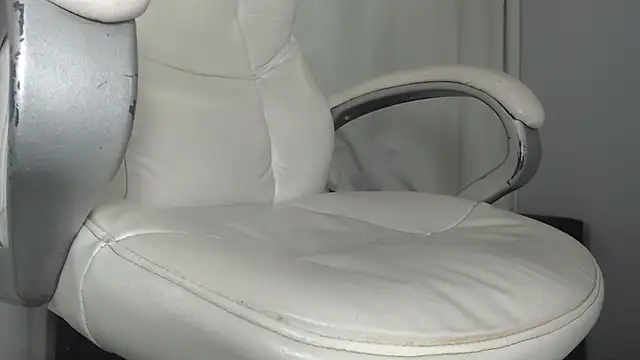 Snapshot of Mature_2025 chatting on 9, 3, 2025 Mature 2025 online show from 9, 3, 2025