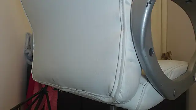 Snapshot of Mature_2025 chatting on 17, 3, 2025 Mature 2025 online show from 17, 3, 2025