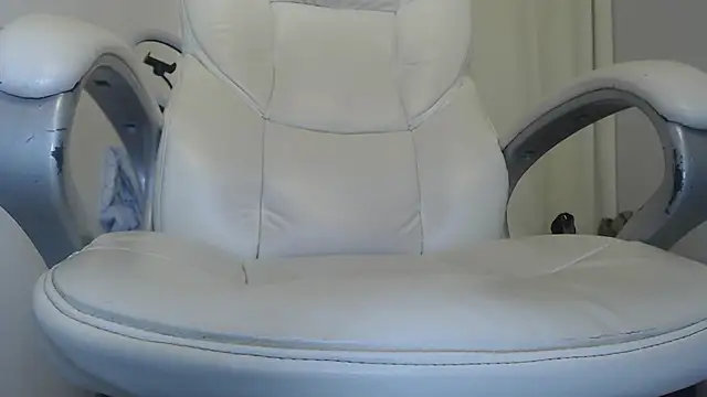 Snapshot of Mature_2025 chatting on 18, 3, 2025 Mature 2025 online show from 18, 3, 2025