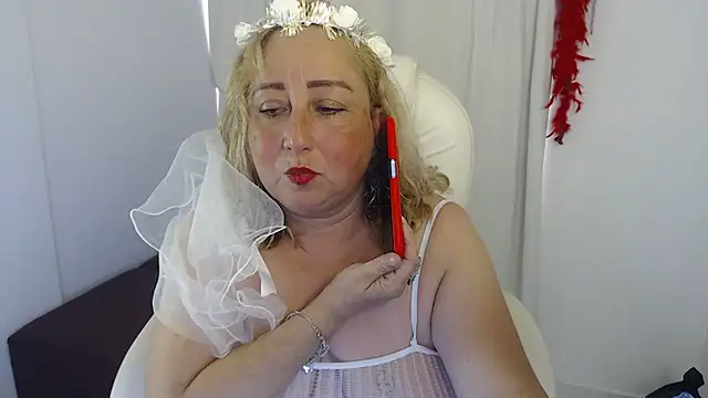 Snapshot of Mature_2025 chatting on 22, 10, 2025 Mature 2025 online show from 22, 10, 2025