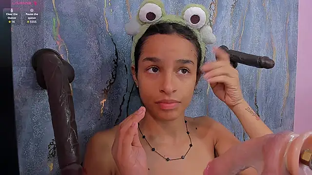 honey sofii  online show from 24, 9, 2025