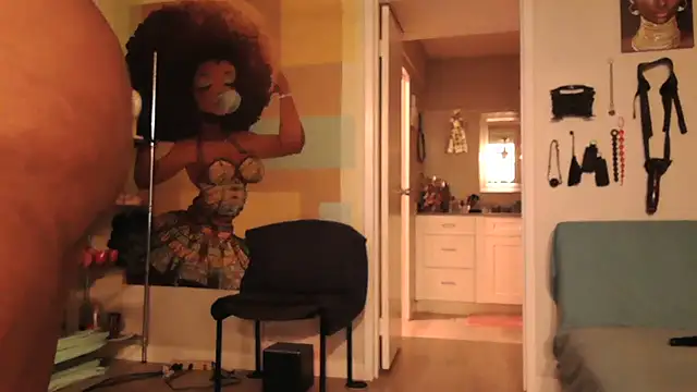 Queenanitadix online show from 28, 9, 2025