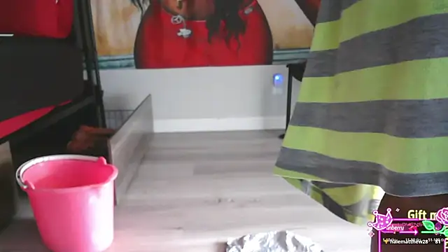 Queenanitadix online show from 15, 4, 2026