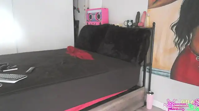 Queenanitadix online show from 27, 4, 2026