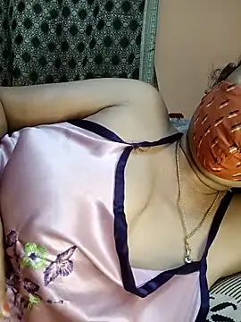 Snapshot of IND9876 chatting on 9, 3, 2025 IND9876 online show from 9, 3, 2025