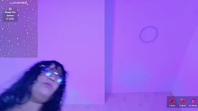 innocenthazel online show from 5, 4, 2026