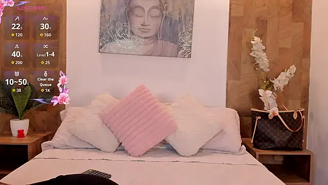 Snapshot of Lucia_Brown_ chatting on 31, 5, 2026 Lucia Brown online show from 31, 5, 2026