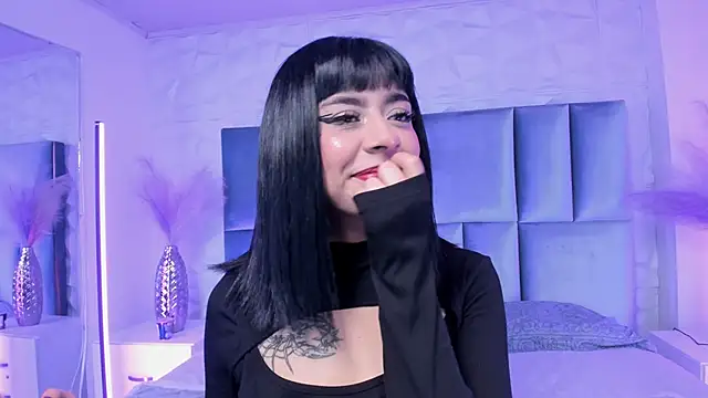 Selene bennet online show from 24, 4, 2026