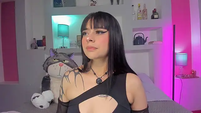 Selene bennet online show from 25, 7, 2026