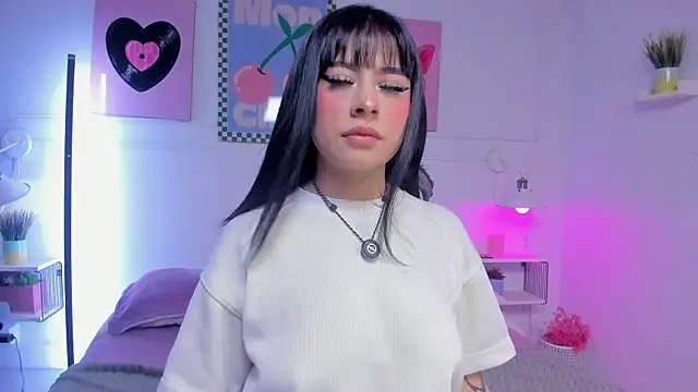 Selene bennet online show from 28, 7, 2026