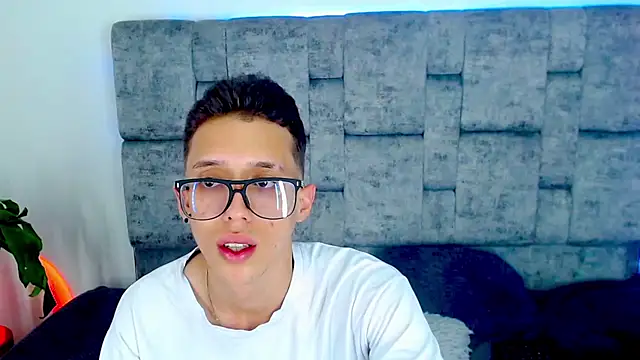 skinny bigcock02 online show from 21, 2, 2025