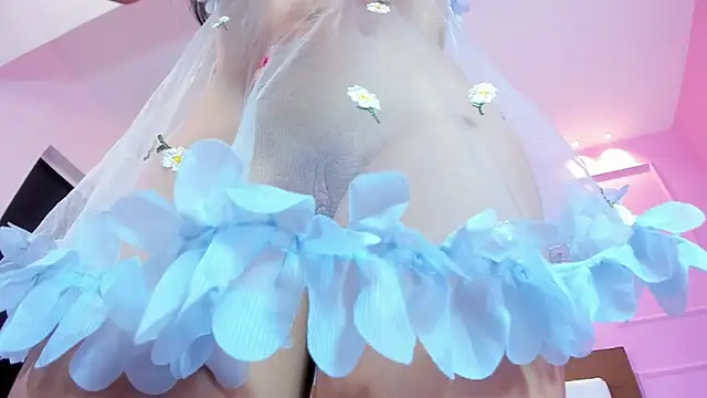 SOPHIATRISTA online show from 12, 11, 2025