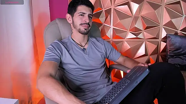 Snapshot of AlejandroStormm chatting on 21, 3, 2026 AlejandroStormm online show from 21, 3, 2026