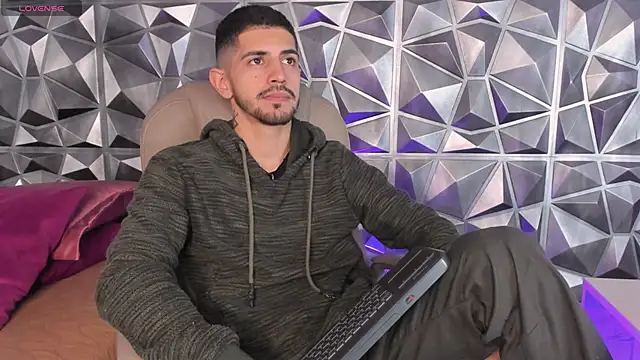 Snapshot of AlejandroStormm chatting on 29, 3, 2026 AlejandroStormm online show from 29, 3, 2026