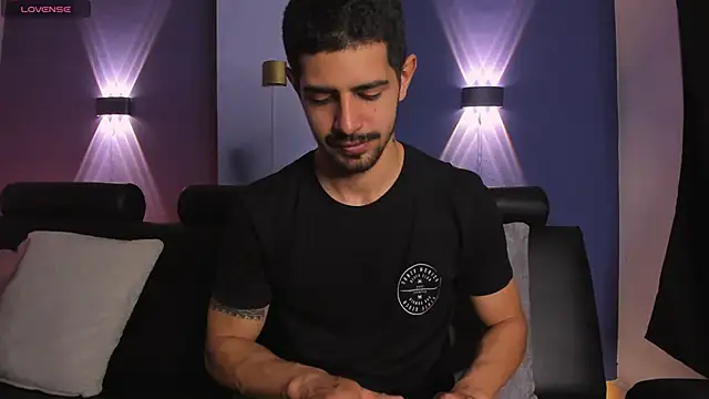 Snapshot of AlejandroStormm chatting on 26, 5, 2026 AlejandroStormm online show from 26, 5, 2026