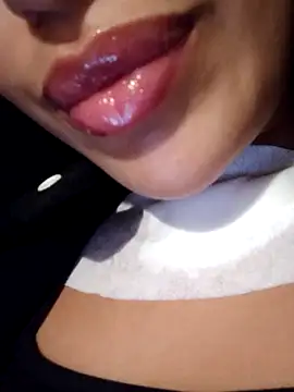 Sexlove1xo online show from 26, 10, 2025