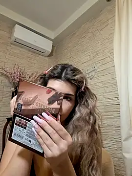 Bella Posh online show from 17, 2, 2026