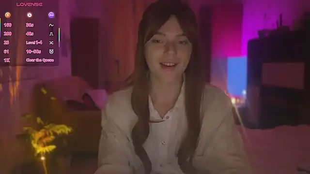 CherryRed Girl online show from 23, 11, 2025