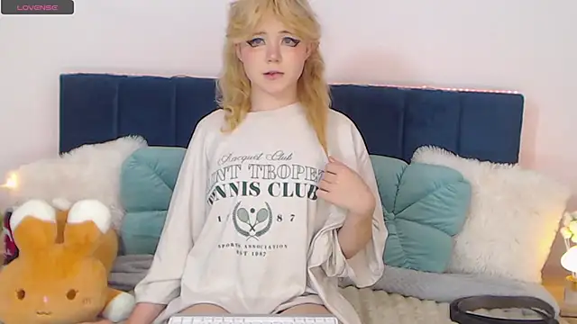 EmilyAngells online show from 24, 9, 2025