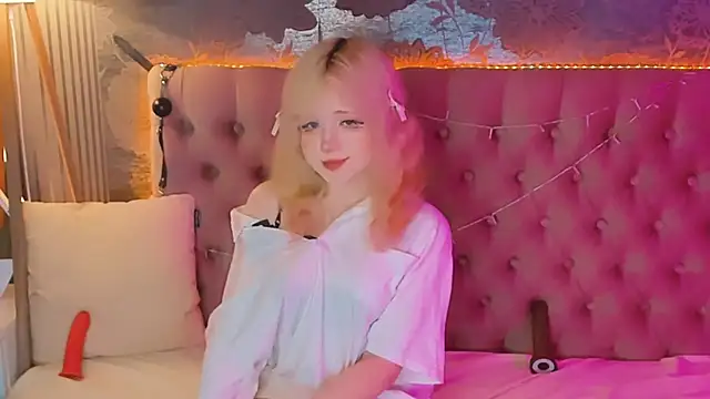 EmilyAngells online show from 3, 7, 2026