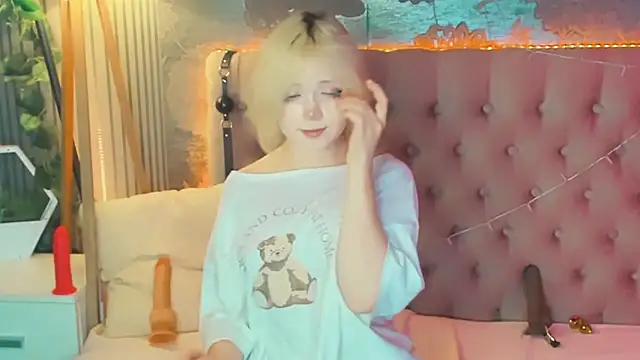 EmilyAngells online show from 29, 7, 2026