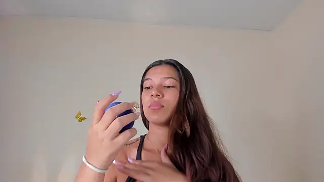 Snapshot of violett_24_ chatting on 4, 11, 2025 violett 24 online show from 4, 11, 2025