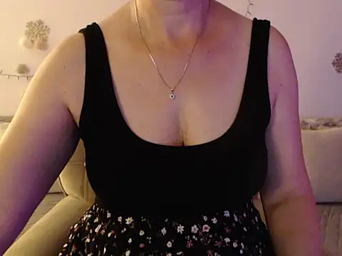 Snapshot of YourfantasyGiuly chatting on 1, 7, 2026 YourfantasyGiuly online show from 1, 7, 2026