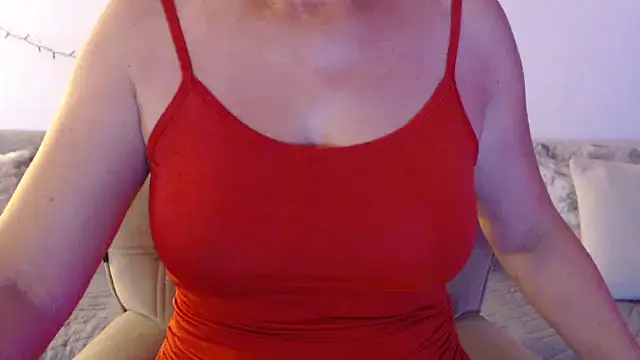 Snapshot of YourfantasyGiuly chatting on 5, 8, 2026 YourfantasyGiuly online show from 5, 8, 2026
