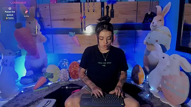 ChloeAllennn online show from 28, 3, 2026