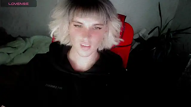 Snapshot of hellenspellman chatting on 9, 9, 2025 hellenspellman online show from 9, 9, 2025