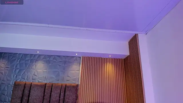 Ivaannaa  online show from 28, 3, 2026