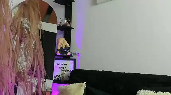 MarianaZapataa online show from 21, 3, 2025