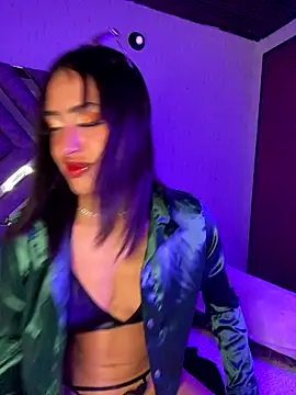 Snapshot of MichelleDiaz_Pink chatting on 12, 11, 2025 MichelleDiaz Pink online show from 12, 11, 2025