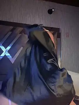 Snapshot of MichelleDiaz_Pink chatting on 14, 11, 2025 MichelleDiaz Pink online show from 14, 11, 2025