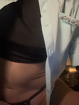 Snapshot of MichelleDiaz_Pink chatting on 19, 11, 2025 MichelleDiaz Pink online show from 19, 11, 2025