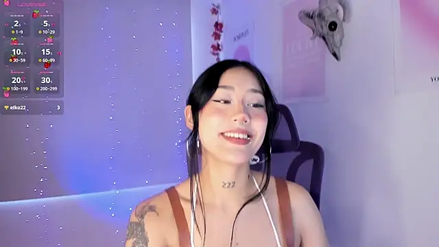 MiaWilsson  online show from 17, 12, 2025