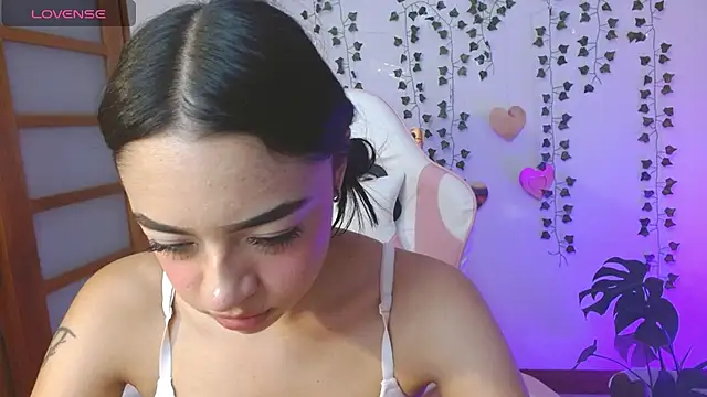 hellokitty  valery online show from 4, 8, 2026