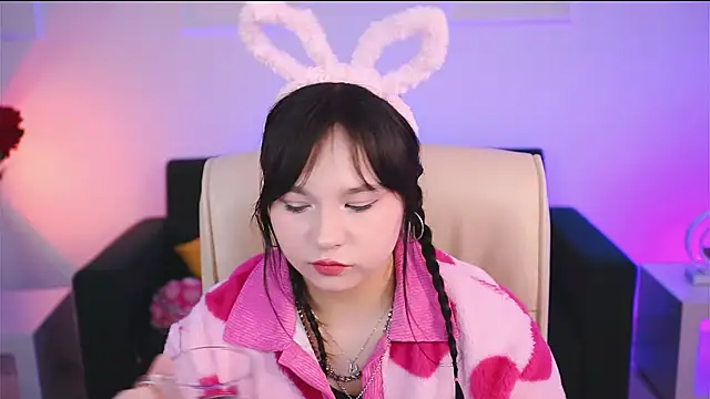 HanaWise online show from 3, 3, 2025