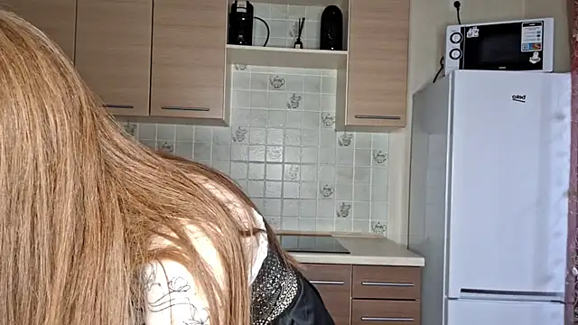 Adele kawaii online show from 19, 3, 2025