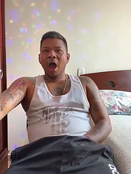 Snapshot of Saipuer31 chatting on 15, 12, 2025 Saipuer31 online show from 15, 12, 2025