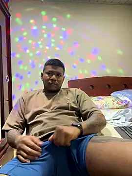 Snapshot of Saipuer31 chatting on 17, 12, 2025 Saipuer31 online show from 17, 12, 2025