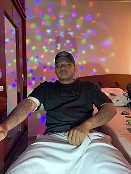 Snapshot of Saipuer31 chatting on 10, 1, 2026 Saipuer31 online show from 10, 1, 2026