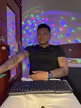 Snapshot of Saipuer31 chatting on 5, 3, 2026 Saipuer31 online show from 5, 3, 2026