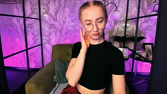 VictoriaLights online show from 30, 4, 2026